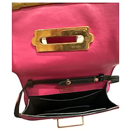 Prada-Borsa Prada Cahier Messenger in pelle Saffiano rosa e nera-Rosa