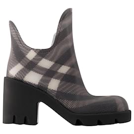 Burberry-Lf Marsh Heel Ankle Boots - Burberry - Others - Black-Black