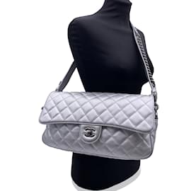 Chanel-CIA aérea 2016 Bolsa de ombro com aba fácil de couro acolchoado prateado-Prata