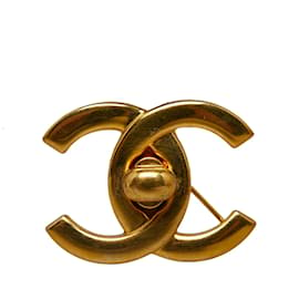 Chanel-CC Turnlock Logo Brooch-Golden