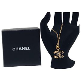 Pulsera Chanel Coco de cadena dorada Dorado