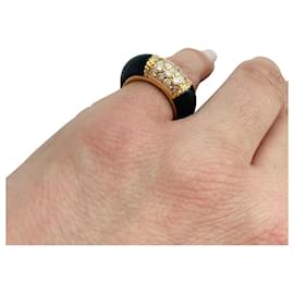 Autre Marque-Van Cleef & Arpels ring,"Philippine", yellow gold, onyx.-Other
