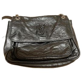 Autre Marque Nikki Black Leather Handbag Black