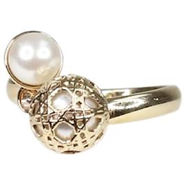 Christian Dior-Gold pearl ring-Golden