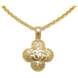 Chanel-Chanel Gold CC Clover Pendant Necklace-Golden