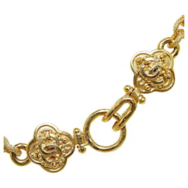 Chanel-Collier pendentif trèfle CC en or Chanel-Doré