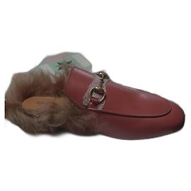 Gucci Betis Leather Clogs Coral Coral
