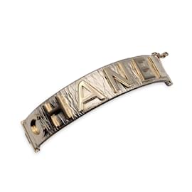 Chanel-Bracelet manchette en cuir et métal doré avec logo et lettrage taille M-Doré