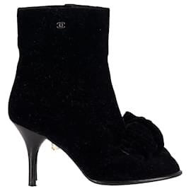 Chanel-Chanel Flower Detail Ankle Boots in Black Velvet-Black