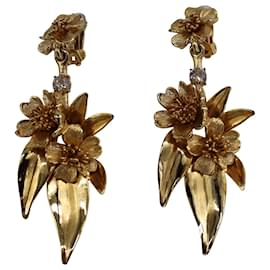 Oscar de la Renta-Oscar de la Renta Floral Drop Clip-On Earrings in Gold-tone Metal-Golden