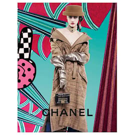 Chanel-13Trincheira de tweed com fita bege K$-Bege