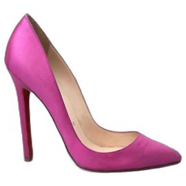 Christian Louboutin Tacones Rosa