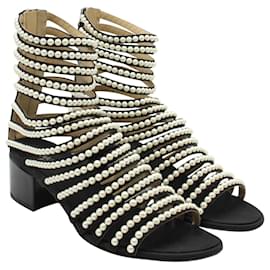 Chanel-Schwarze Gladiator-Sandalen mit Kunstperlenverzierung-Schwarz
