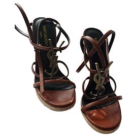 Sandali con zeppa Yves Saint Laurent Cassandre marroni in pelle Marrone scuro