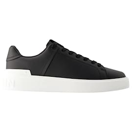 Balmain-B-Court Sneakers - Balmain - Leather - Black-Black