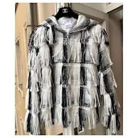 Chanel-Jaqueta rara de tweed com franjas-Multicor