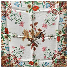 Gucci-Bufanda de seda floral con pájaros temáticos de otoño Accornero verde vintage-Verde