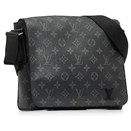 Louis Vuitton-Louis Vuitton Monogramm Eclipse District PM Canvas Umhängetasche M45272 in guter Kondition-Schwarz