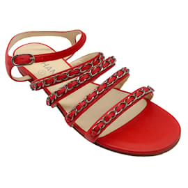 Autre Marque-Chanel rot / Silberfarbene Lammleder-Sandalen mit Kettendetail-Rot