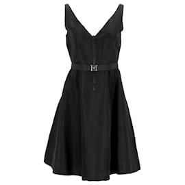 Prada-Prada Re-Nylon ärmelloses Kleid aus schwarzer Seide-Schwarz