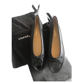 Chanel Ballerinas Black