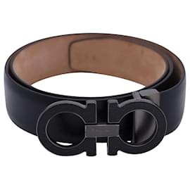 Salvatore Ferragamo-Salvatore Ferragamo Gancini Buckle Belt in Black Leather -Black