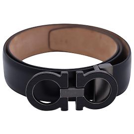 Salvatore Ferragamo Gancini-Schnallengürtel aus schwarzem Leder Schwarz