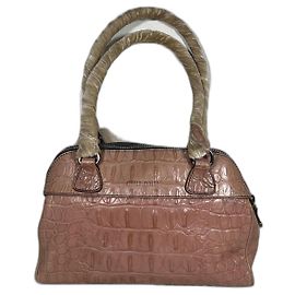 Bolsa Miu Miu em couro de crocodilo com relevo e fecho de correr Rosa