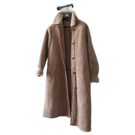 Autre Marque Beiger Mantel aus Lammleder mit Pelzkragen und Pelzfutter Beige