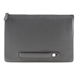 Fendi-Fendi Selleria Clutch Bag  Leather Clutch Bag in Good condition-Grey