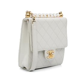Chanel-Borsa a tracolla Chanel Mini Chic con perle bianche-Bianco