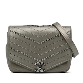 Chanel-Bolsa Chanel Mini embelezada em couro de bezerro cinza Chevron Square Envelop Flap Crossbody Bag-Outro