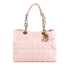 Dior-Bolsa de compras macia rosa Dior em pele de cordeiro média Cannage Lady Dior-Rosa