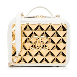 Chanel-Bolsa Chanel com placa dourada branca-Branco