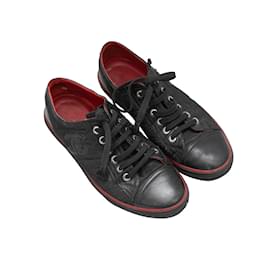 Chanel-Black & Red Chanel Leather Cap-Toe CC Sneakers Size 37-Black