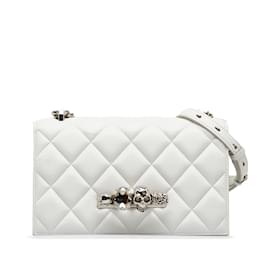 Alexander Mcqueen-White Alexander McQueen Leather Matelasse Knuckle Duster Crossbody Bag-White