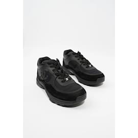 Chanel-Chanel CC Runners Black Leather EU 37.5 Uk 4.5-Black