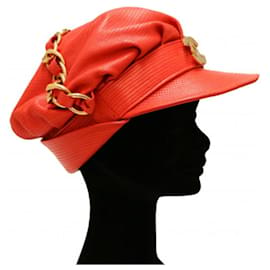 Chanel-Chapéu de couro Chanel jornaleiro-Vermelho