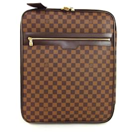 Louis Vuitton-Louis Vuitton Pegase-Brown