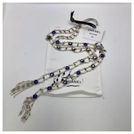 Chanel-CC A19Etiqueta de colar de cristal e pérola azul com logo C-Azul