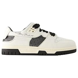 Acne-08sthlm Low Pop M Sneakers - Acne Studios - Leather - White/Black-White
