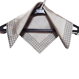 Fendi-Fendi-Beige