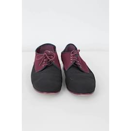 Chanel-Sapatos pretos com cordões-Preto