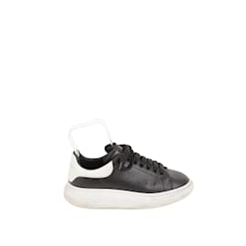 Alexander Mcqueen-Leather sneakers-Black