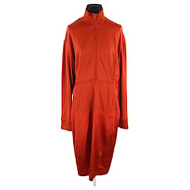 Fenty-rotes Kleid-Rot