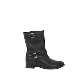 Prada Botas de cuero Negro