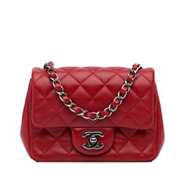 Chanel-Bolso bandolera Chanel rojo mini clásico de piel de cordero cuadrado con solapa única-Roja