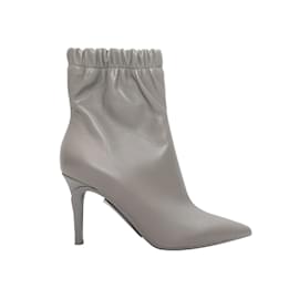 Gianvito Rossi-Grey Gianvito Rossi Alina Pointed-Toe Ankle Boots Size 39-Grey