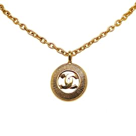 Chanel-Gold Chanel CC Round Pendant Necklace-Golden