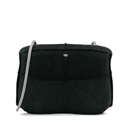 Chanel-Bolso bandolera negro Chanel de lana de edición limitada-Negro